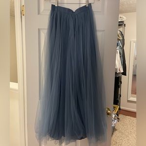 Tulle maxi skirt - EUC, worn once